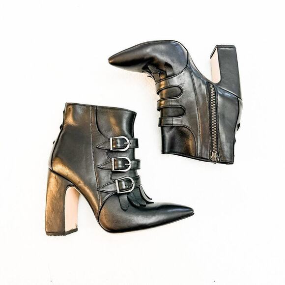 Black Leather Pointy Toe Buckle Accent Bootie Size 36 Italy - Picture 5 of 6
